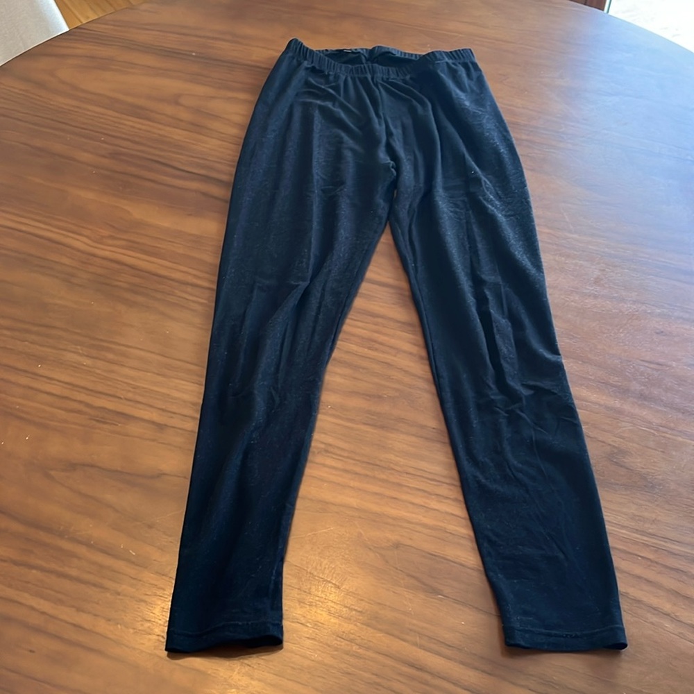 Black leggings size small